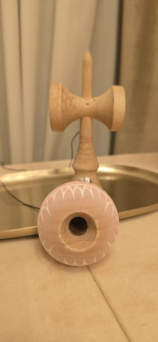 Kendama Zackie V3 Locked Studios (Foarte Buna Si Rara)
