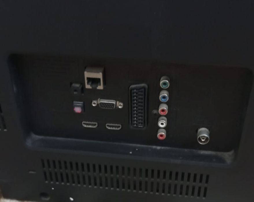 Телевизор  LG 32 дюйма HDMI