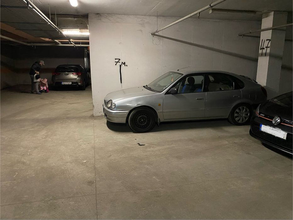 Дава се под наем Гараж / Паркомясто в София, 7-ми 11-ти километър - 20 кв.м за 61.2 € - Снимка #2