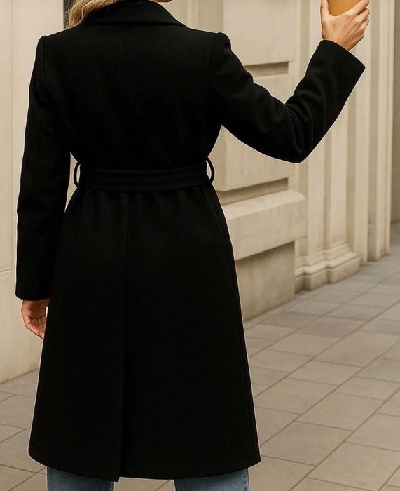 Палто в черен цвят