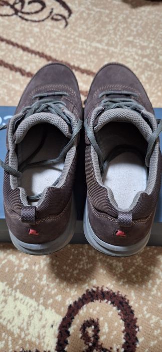 Кроссовки Ecco Light lll