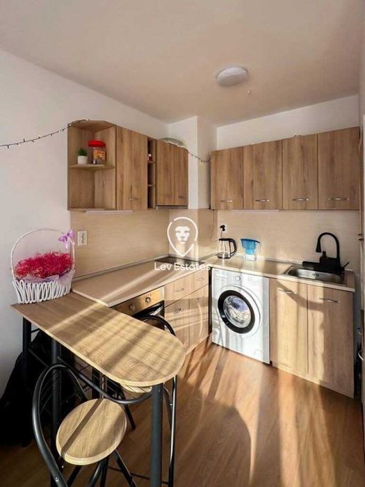 Продава се Двустаен апартамент в к.к. Слънчев бряг - 80 кв.м за 1025 €/кв.м - Снимка #3