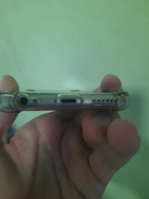 iPhone 6S.                                     ...