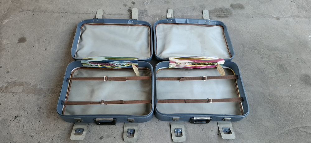 Чемоданы 2шт производства Алма-Ата