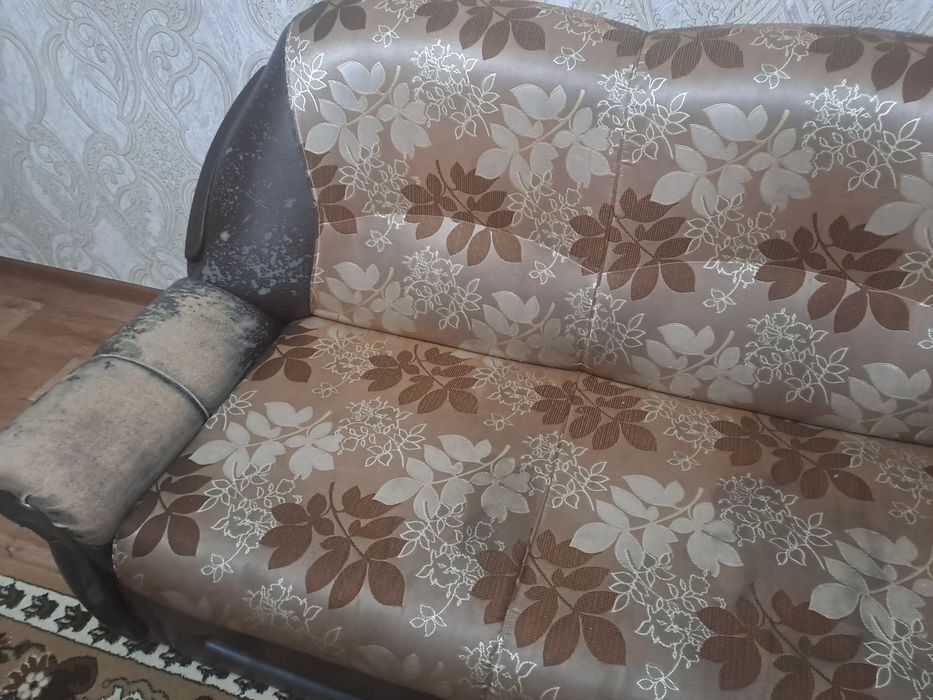 Мебель диван стенка