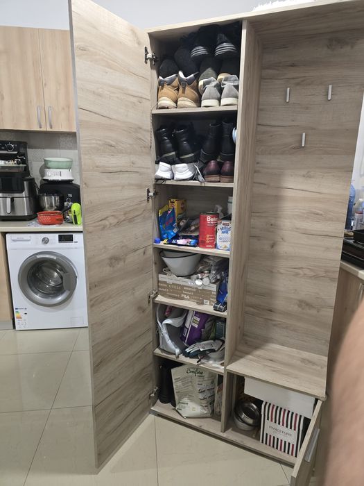 Vand dulap, cuier si pantofar