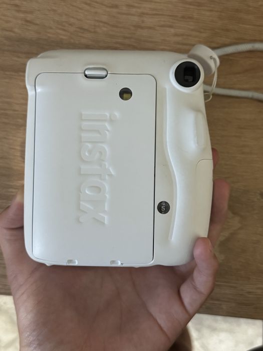 Продам фотоаппарат Insta x 11 mini