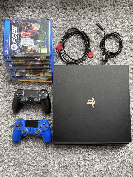 PlayStation 4 PRO 1TB отлично състояние