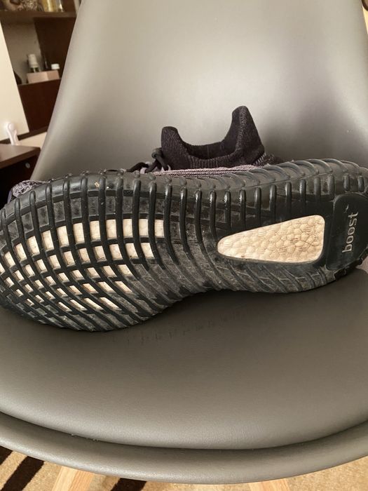 Yeezy Boost 350 V2 cmpct