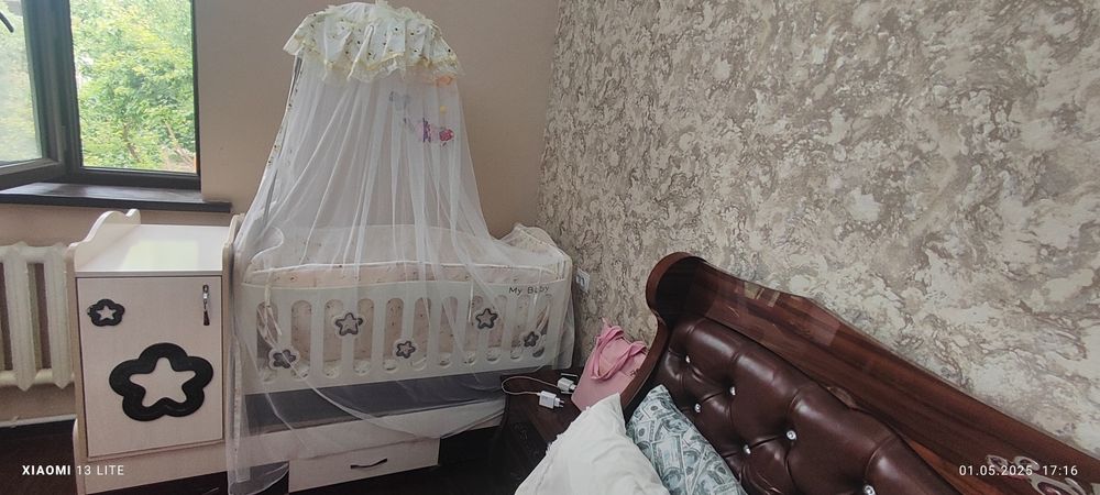 Детский кровать срочно