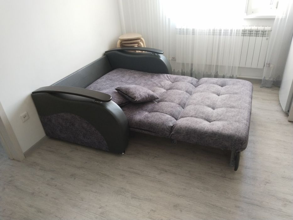 Продам диван Версаль