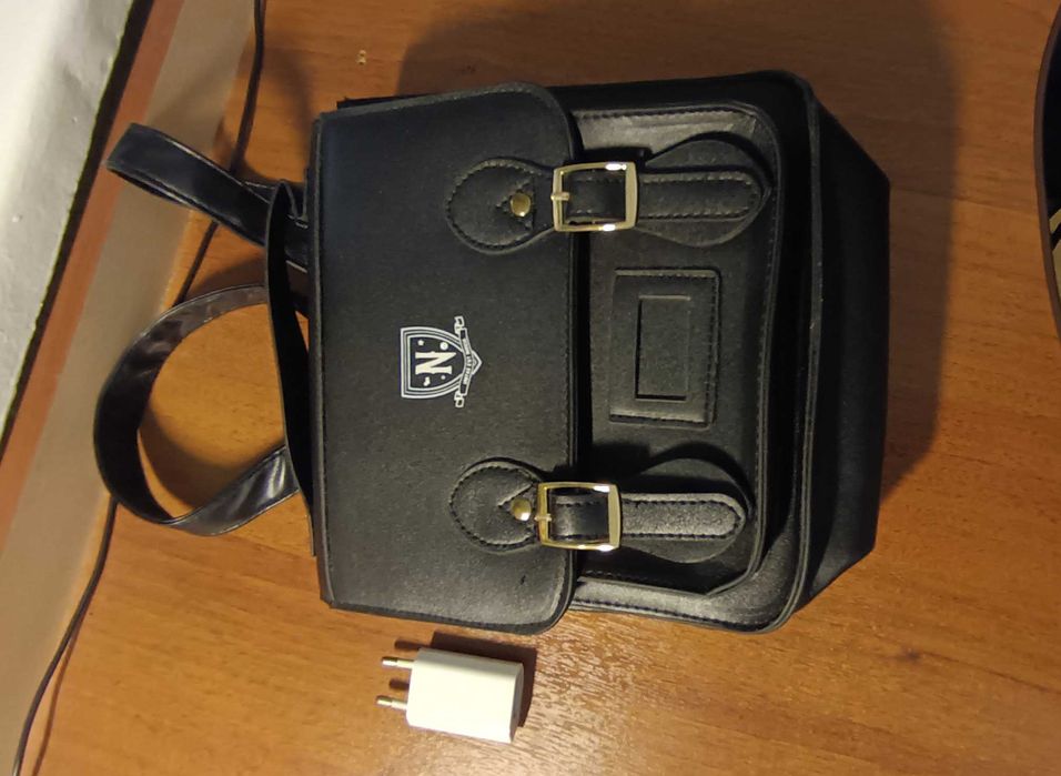 Продам рюкзак портфель сумочка