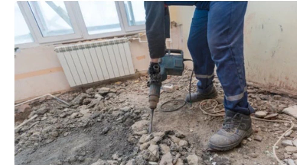 Demolari si sapaturi manuale