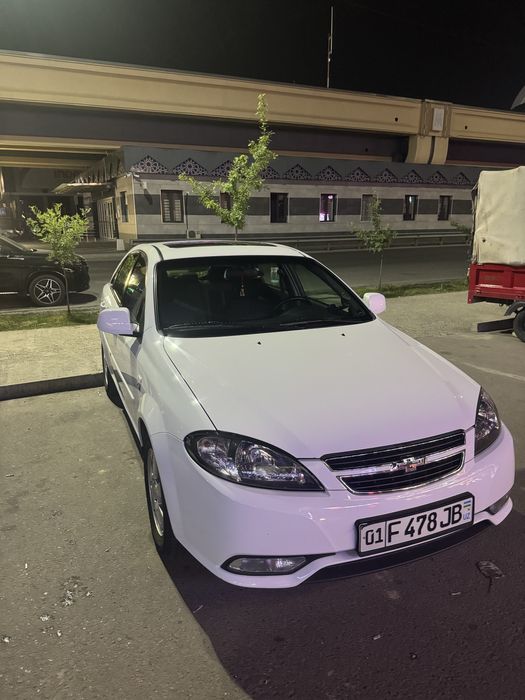 Gentra avtomat 2020yili  107000km probeg