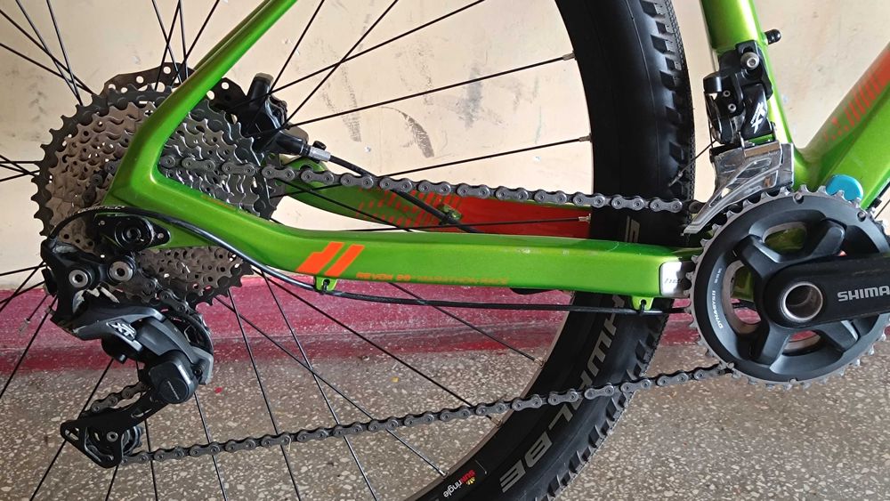 bicicleta bergamont carbon pe 29 ,frane magura,schimbatoare XT,furca aer