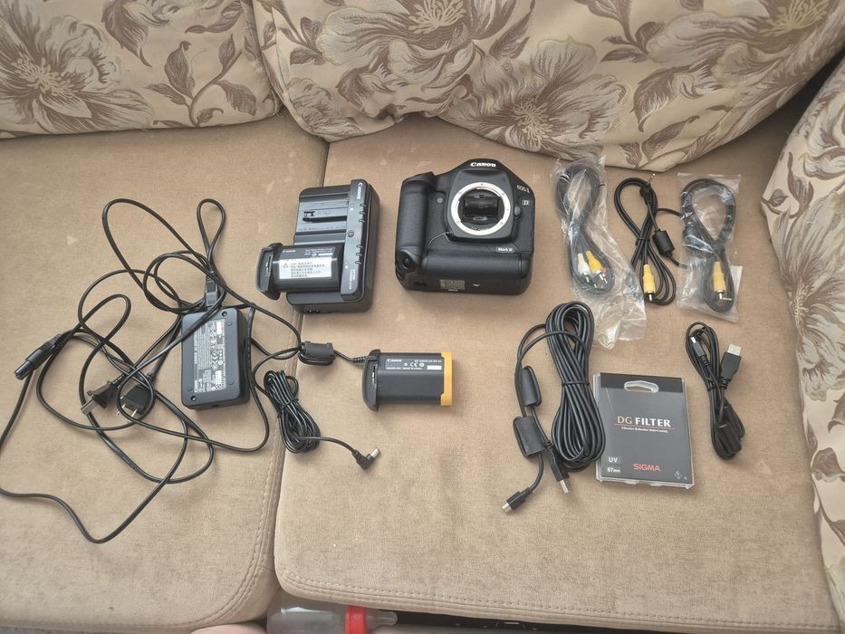 Фотоаппарат Canon 1 ds mar 3