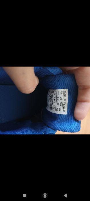 Новые кроссовки Адидас