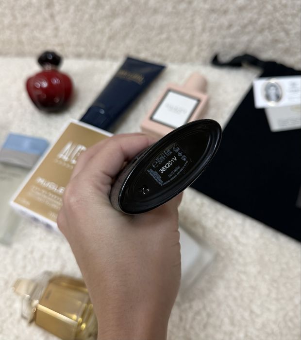 Дизайнерски и нишови дамски парфюми -лична колекция