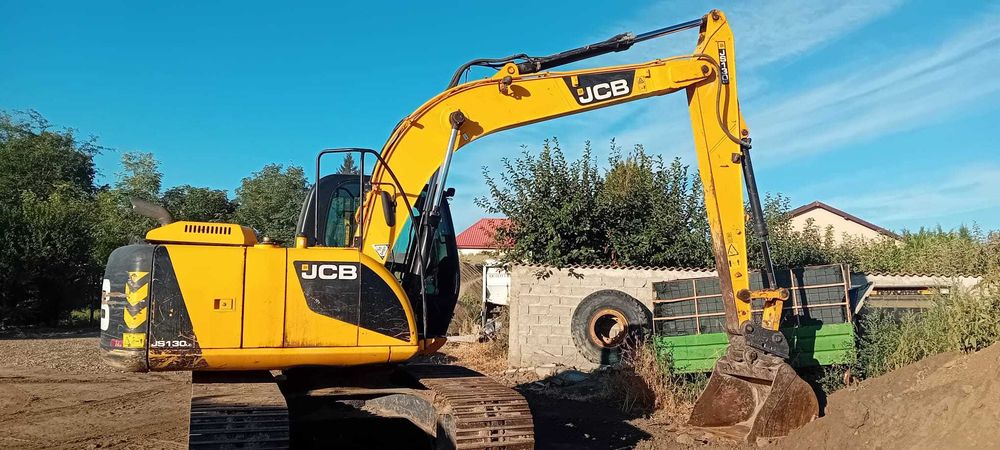 Excavator 14,5t pe senile JCB JS130