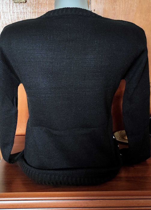 Фино мохерно поло и много зимни блузи по 5 € една.