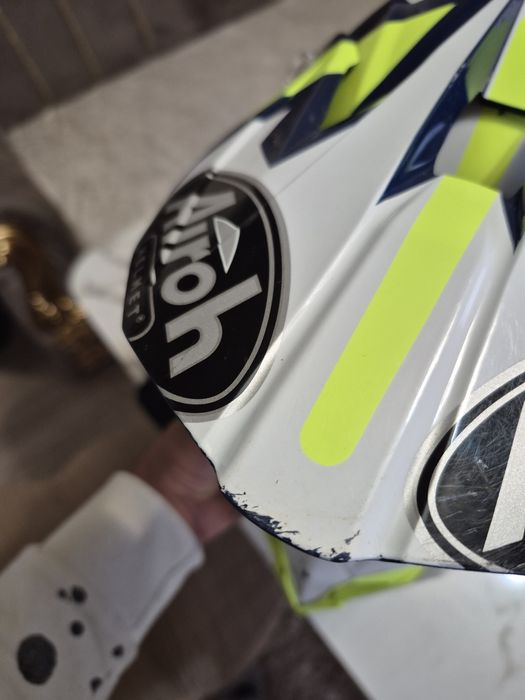 Мотокрос каска Airoh