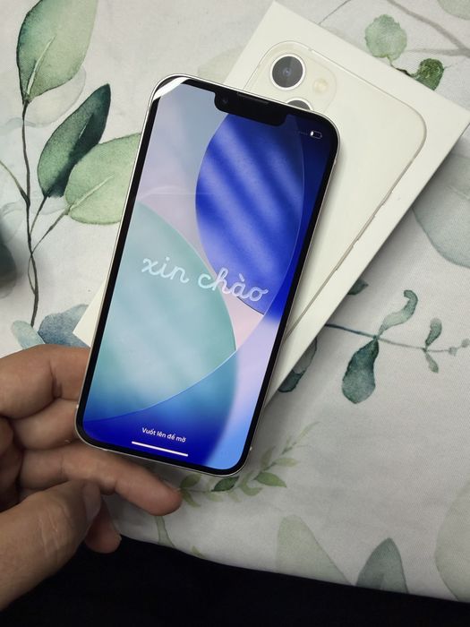 iPhone 13 128GB White