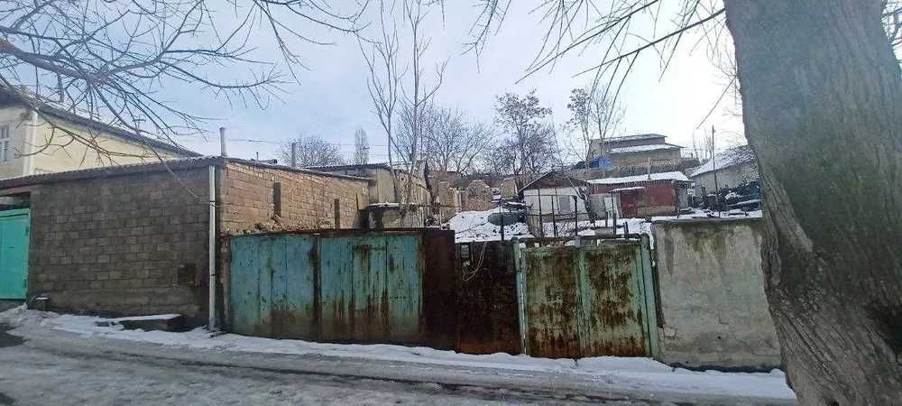 Yer uchastkasi sotiladi. Turar joy qurish uchun. Продается участок.