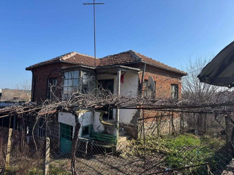 Къща в село Сърнево