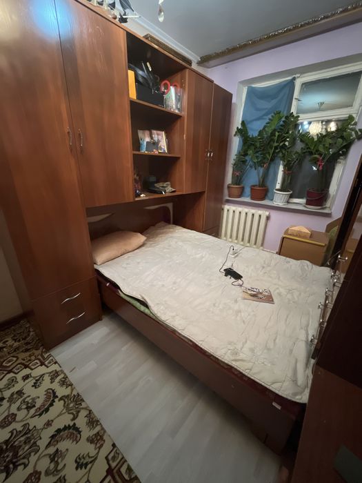 Кравать полтарушка шкаф буу продам