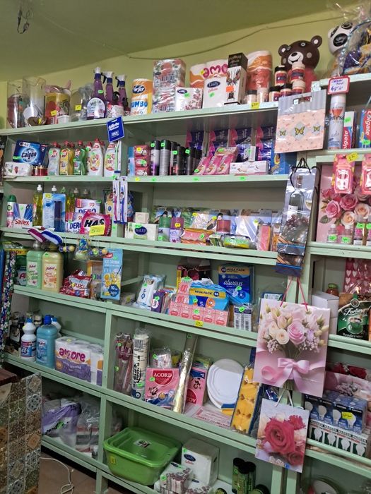 Înciriez spatiu comervisl