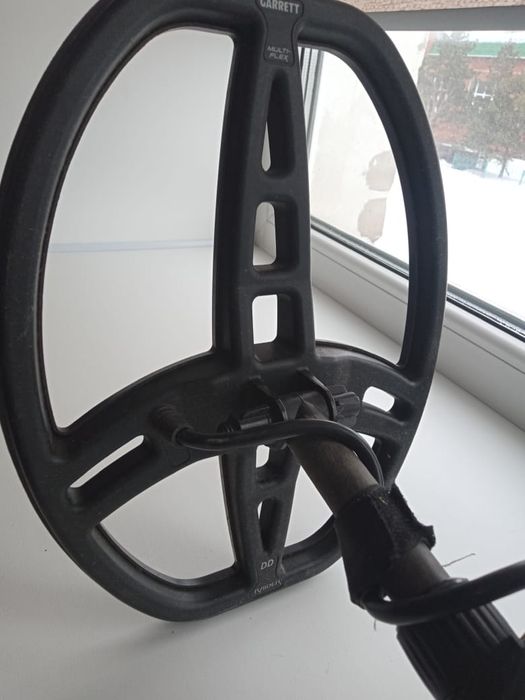 Продам металлоискатель