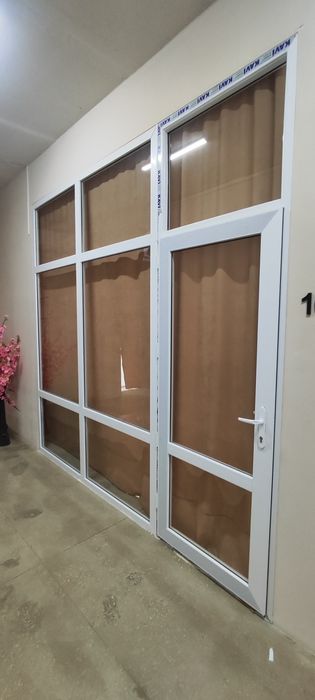 Дверь пластиковая