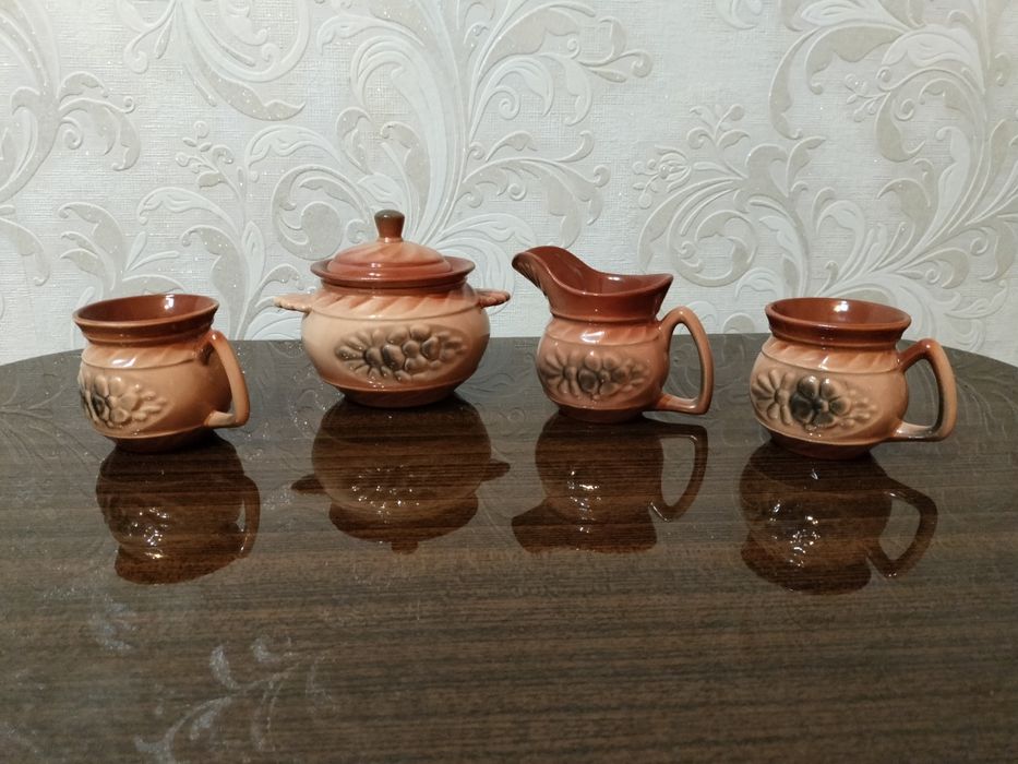 Продам посуду в отличном состоянии