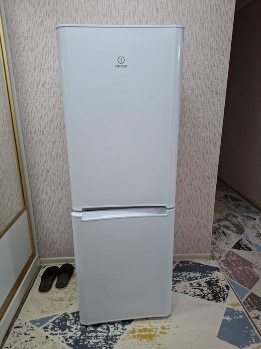 Холодильник в хорошем состояние