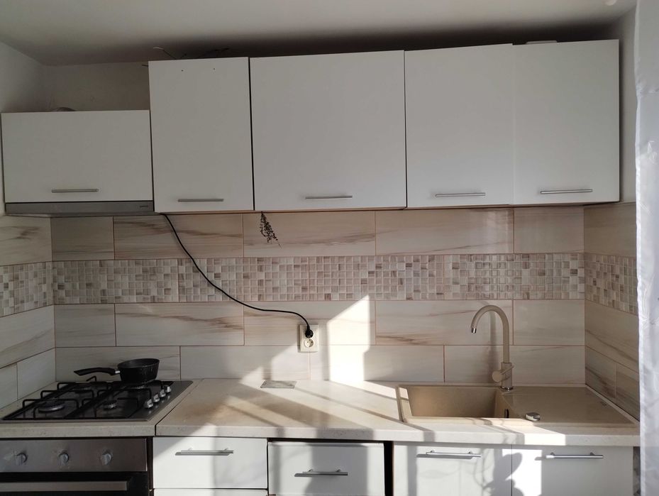 Vând chiuvetă din granit