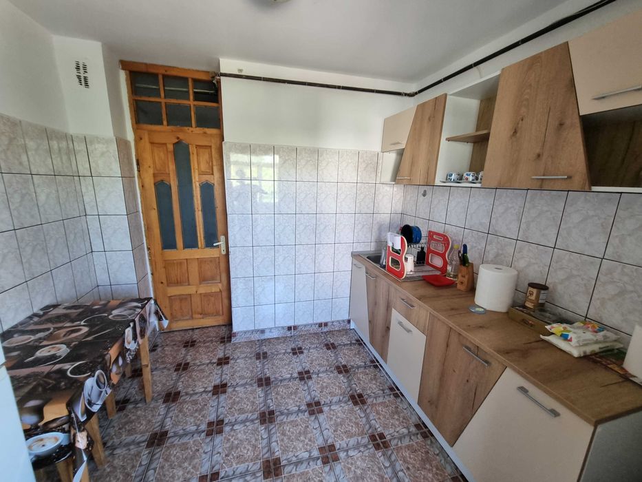 Inchirez apartament cu 2 camere