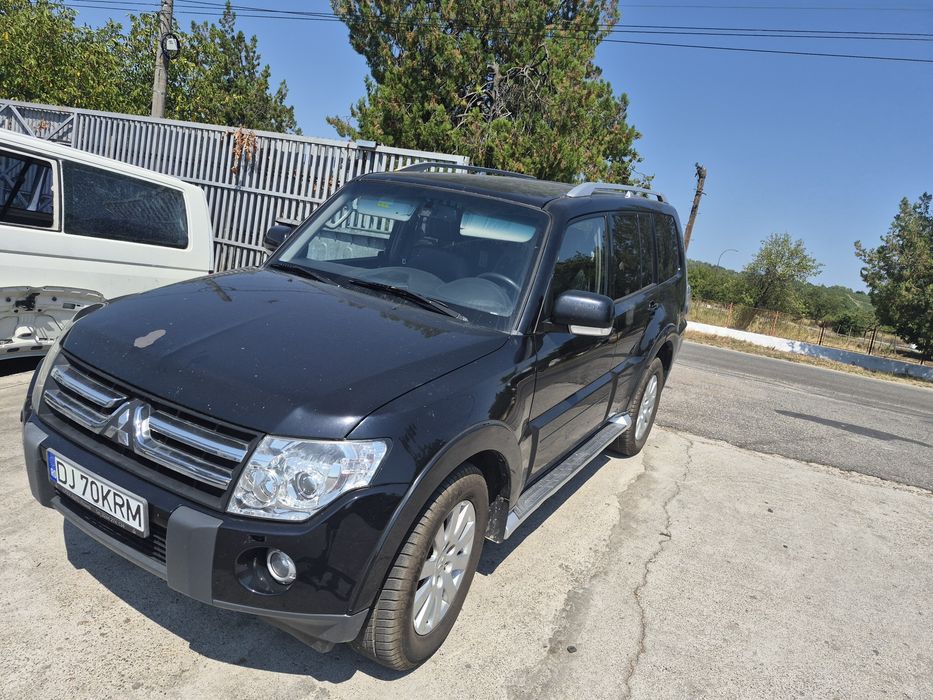 Vand Mitsubishi Pajero 3.2 AUTOUTILITARA