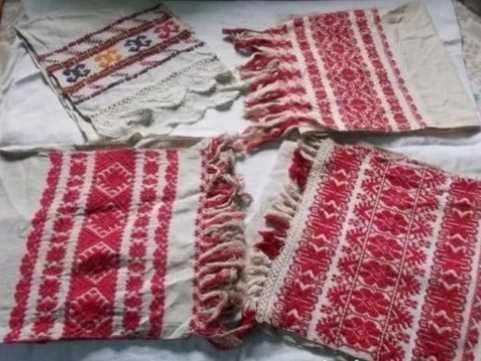 Ștergar / Prosop traditional / Fata de masa traditionala integral tesuta și cusuta manual, cu dantela macrame aplicata la capete