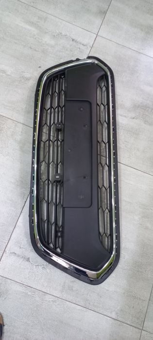 Решетка радиатора Шевроле Малибу