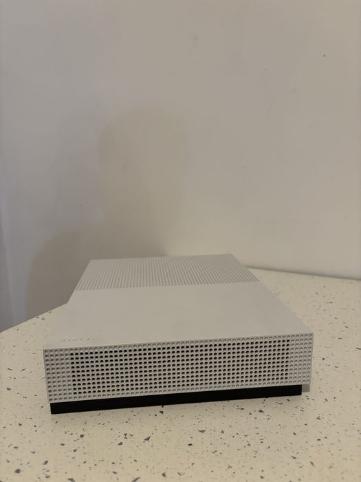 Xbox one s digital 1tb