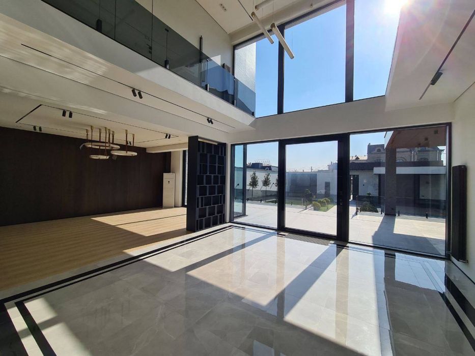 Продаётся дом Мирзо Улугбекский район Центр Луначарского