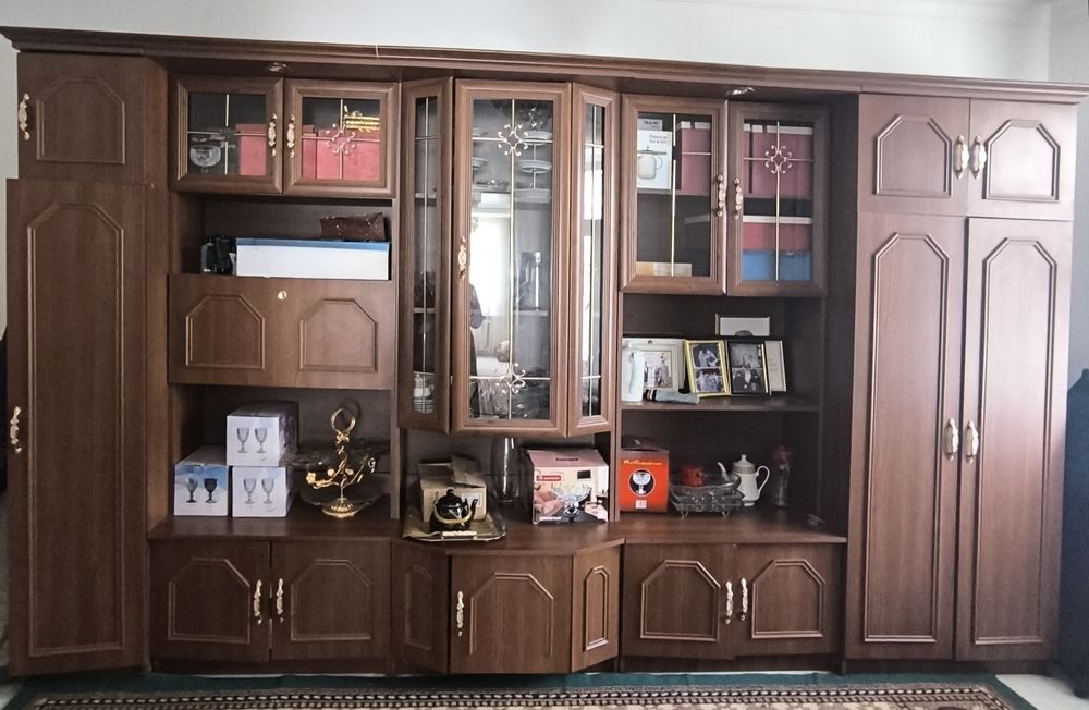 Продам стенный гарнитур