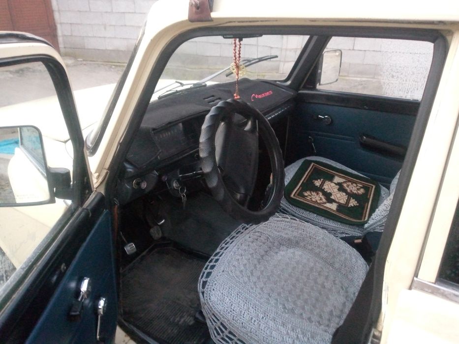 Москвич 412 сотилади