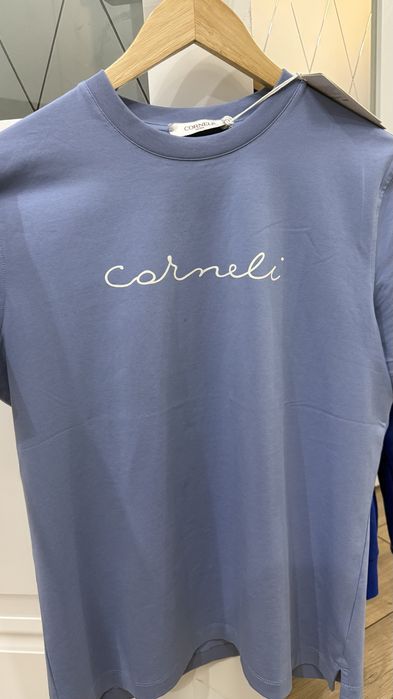 Новая футболка CORNELI