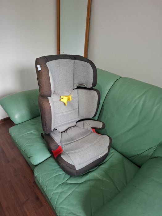Scaun auto cu isofix