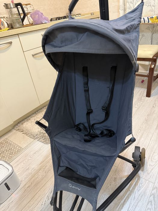 Продается коляска quiiny yezz в хорошем состоянии.