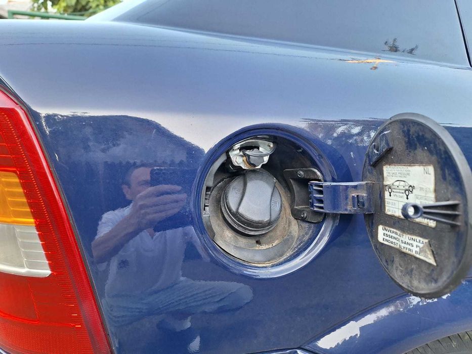 Opel Astra - stare buna, revopsita integral, motor segmentat, GPL. Accept schimb cu motocicleta.