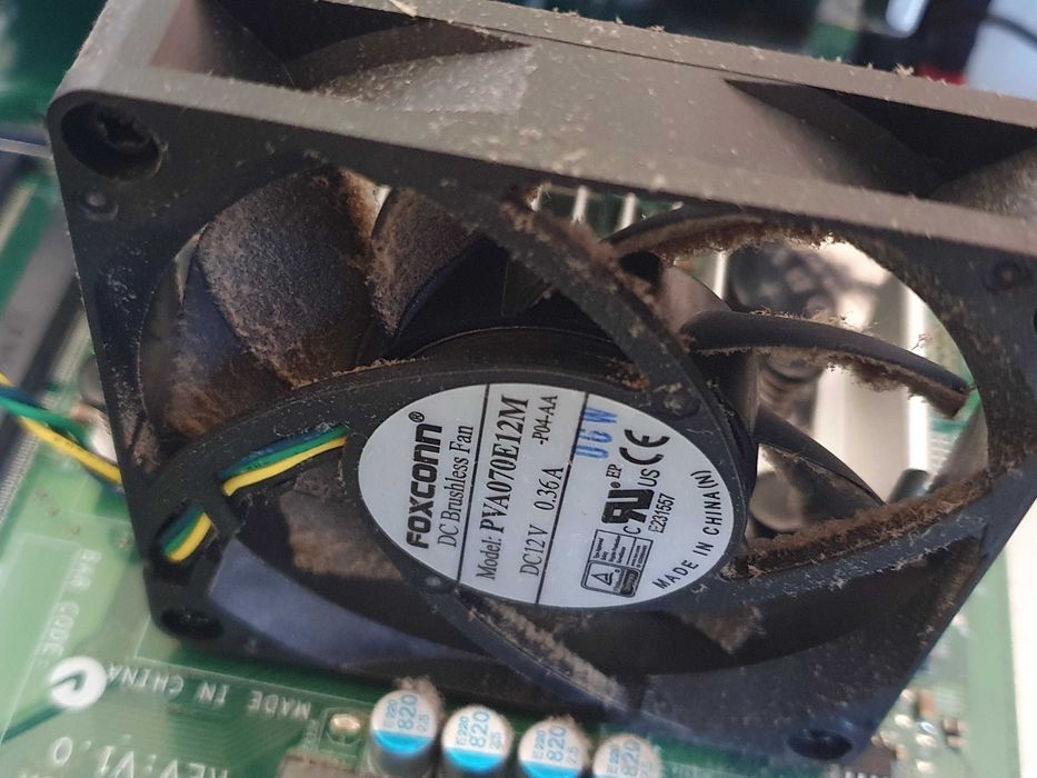 Servicii IT Complete: Asamblare PC, Mentenanță, Instalare Windows și Optimizări Gaming