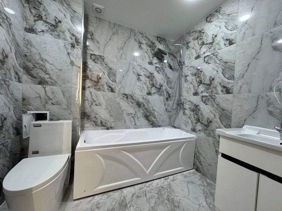 Продаётся 3х студийная квартира на 2м этаже в 9ти этажном доме