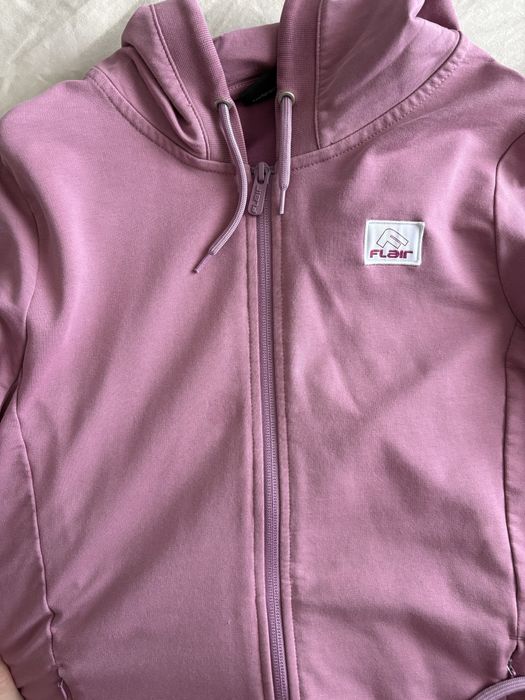 Спортен екип Flair.